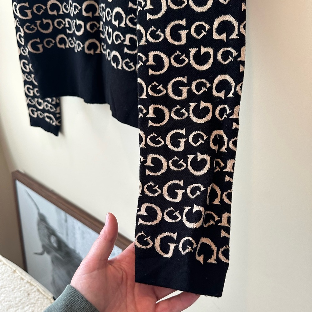 Guess Black and Cream Logo Sweater - Picture 6 of 11